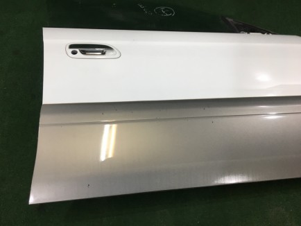 Puerta delantera derecha SUBARU LANCASTER OEM 60009AE040 60009AE060 BHE 2000 white / grey 0U4