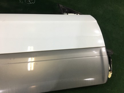 Puerta delantera derecha SUBARU LANCASTER OEM 60009AE040 60009AE060 BHE 2000 white / grey 0U4