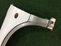 左フロントフェンダー SUBARU LANCASTER OEM 57120AE031 BHE 2000 white / grey 0U4