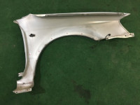 左フロントフェンダー SUBARU LANCASTER OEM 57120AE031 BHE 2000 white / grey 0U4