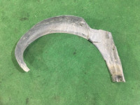 ซุ้มล้อหลังขวา SUBARU LANCASTER OEM 59112AE000 BHE 2000 white / grey 0U4