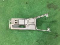 ที่วางแก้ว SUBARU LANCASTER OEM 66150AE020DG 92132AE000DG BHE 2000 white / grey 0U4