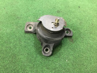 Soporte del motor izquierdo 41022AE110 SUBARU LANCASTER