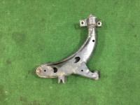 左フロントロアアーム SUBARU LANCASTER OEM 20200AA210 20202AE010 BHE 2000 EZ30