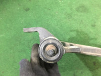 Braço de suspensão dianteiro direito SUBARU LANCASTER OEM 20200AA200 20202AE000 BHE 2000 EZ30