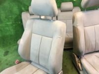 Сидения SUBARU LANCASTER OEM 64010AE700GE 64010AE710GE 64221AE130GE 64231AE130GE BHE 2000 white / grey 0U4