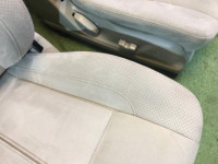 Сидения SUBARU LANCASTER OEM 64010AE700GE 64010AE710GE 64221AE130GE 64231AE130GE BHE 2000 white / grey 0U4