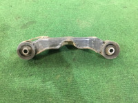 Apoio do diferencial SUBARU LEGACY B4 OEM 41310AE002 BE5 2001 EJ206