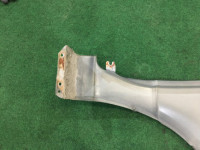 Guarda-lamas dianteiro esquerdo SUBARU LEGACY B4 OEM 57120AE011 BE5 2001 Black 47A
