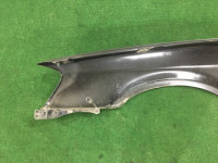 Guarda-lamas dianteiro direito SUBARU LEGACY B4 OEM 57120AE001 BE5 2001 Black 47A