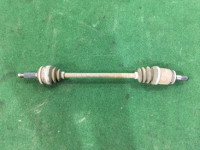 Palier trasero 28421AE061 28421AE062 28421AE051 28421AE052 SUBARU LEGACY B4