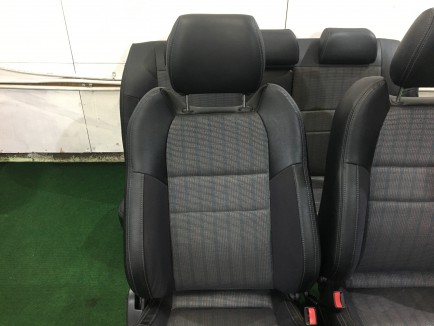Conjunto de bancos SUBARU LEGACY B4 OEM 64010AE361ML 64010AE370ML 64230AE040ML 64230AE070ML BE5 2001 Black 47A