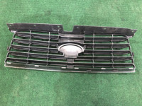 Grelha do radiador SUBARU FORESTER OEM 91121SA082 SG5 2007 white 51E