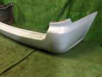 Parachoques trasero SUBARU LEGACY OEM 57703AG040WZ 57704AG040 BP5 2004 white pearl 36J
