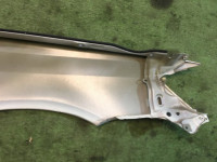 Aleta delantera izquierda SUBARU LEGACY OEM 57110AG0109P BP5 2004 white pearl 36J