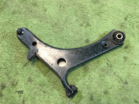 Brazo de suspensión delantero izquierdo SUBARU LEGACY OEM 20202AG011 20202AG090 BP5 2004 EJ204