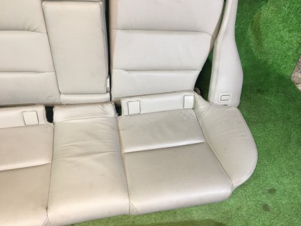 Conjunto de bancos SUBARU LEGACY OEM 64011AG861WA 64011AG871WA 64221AG130WA 64221AG131WA BP5 2004 white pearl 36J