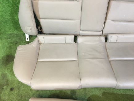 Conjunto de bancos SUBARU LEGACY OEM 64011AG861WA 64011AG871WA 64221AG130WA 64221AG131WA BP5 2004 white pearl 36J