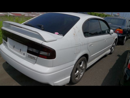 SUBARU LEGACY BE5 2001
