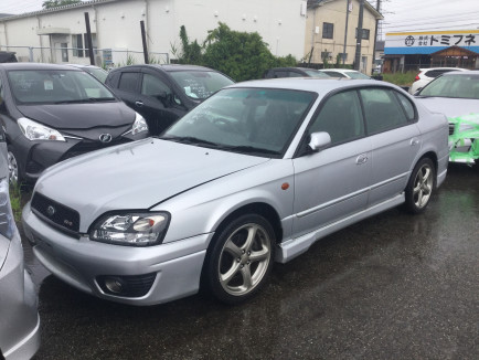 SUBARU LEGACY B4 BE9 2001
