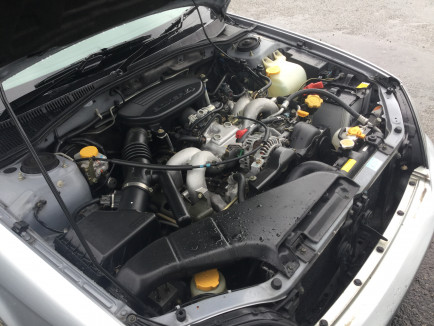 SUBARU LEGACY B4 BE9 2001