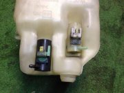 Depósito del limpiaparabrisas SUBARU LEGACY B4 OEM 86610AE010, 86611AC010 BEE 2002 EZ30