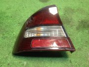 左尾灯 SUBARU LEGACY OEM 84201AE05B BEE 2002