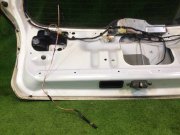 ประตูท้าย SUBARU LEGACY OEM 61700AC000, 84251AC090 BG5 1997 белый 51E