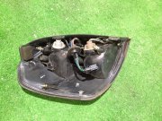 右テールランプ SUBARU LEGACY OEM 84201AE000, 84201AE001 BH5 1998