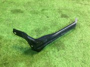 Крепление переднего бампера правое SUBARU LEGACY OEM 57707AE120 BH5 2002 silver 01G