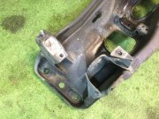 Travessa dianteira SUBARU LANCASTER OEM 20101AE020, 20101AE021 BH9 1998 EJ254