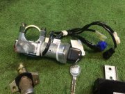 Комплект замков SUBARU LANCASTER OEM 57491AE000, 57491AE001 BH9 1998 green 8K4