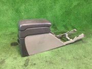 ช่องเก็บของและที่วางแขน SUBARU LANCASTER OEM 92111AE010AD BH9 1998 green 8K4