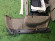 Tapizado del maletero SUBARU LANCASTER OEM 95066AE020GG, 95065AE020GG, 95067AE050GG, 95067AE040GG BH9 1998 beige 8L5