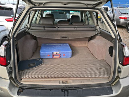 SUBARU LANCASTER BH9 1998