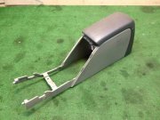 Guantera y reposabrazos SUBARU LANCASTER OEM 92111AE010AD BH9 1999 solid grey 8L5