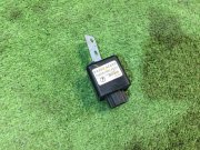 デフォッガータイマー SUBARU LANCASTER OEM 86564AE000 BH9 1999 EJ254