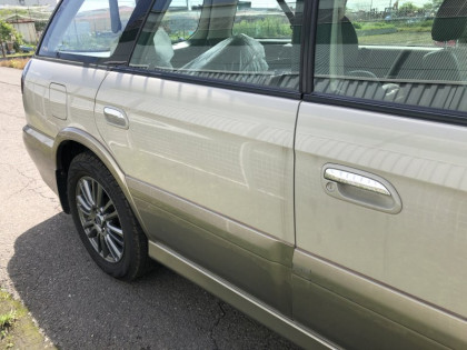 SUBARU LANCASTER BH9 2000