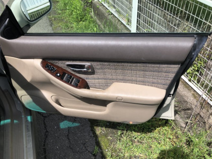 SUBARU LANCASTER BH9 2000