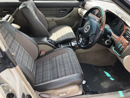 SUBARU LANCASTER BH9 2000