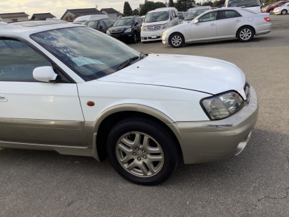 SUBARU LANCASTER BH9 1999