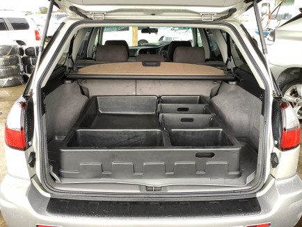 SUBARU LANCASTER BH9 2000