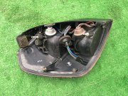 右テールランプ SUBARU LEGACY OEM 84201AE001, 84201AE000 BH9 2002