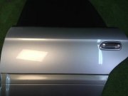 Porta traseira esquerda SUBARU LANCASTER OEM 60400AE430 BH9 2002 серый 1U2
