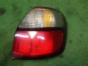 右テールランプ SUBARU LANCASTER OEM 84201AE220 BHE 2000
