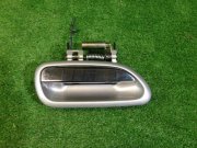 Puxador da porta traseira direita 61021AE120SJ SUBARU LANCASTER