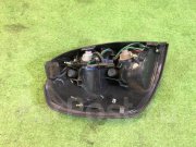 右テールランプ SUBARU LANCASTER OEM 84201AE220 BHE 2000