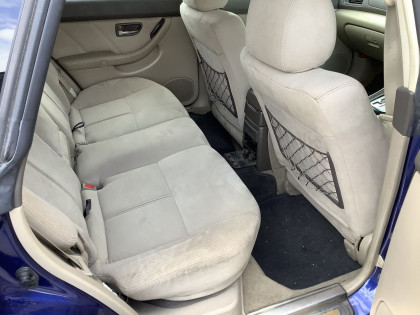 SUBARU LANCASTER BHE 2001