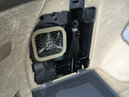SUBARU LANCASTER BHE 2001