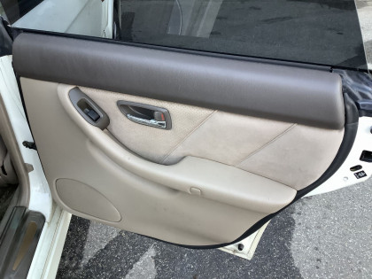 SUBARU LANCASTER BHE 2001
